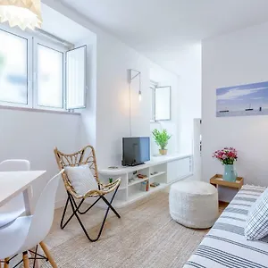 Renovated Typical Baixa Apartment, By Timecooler , Lisboa Portugal